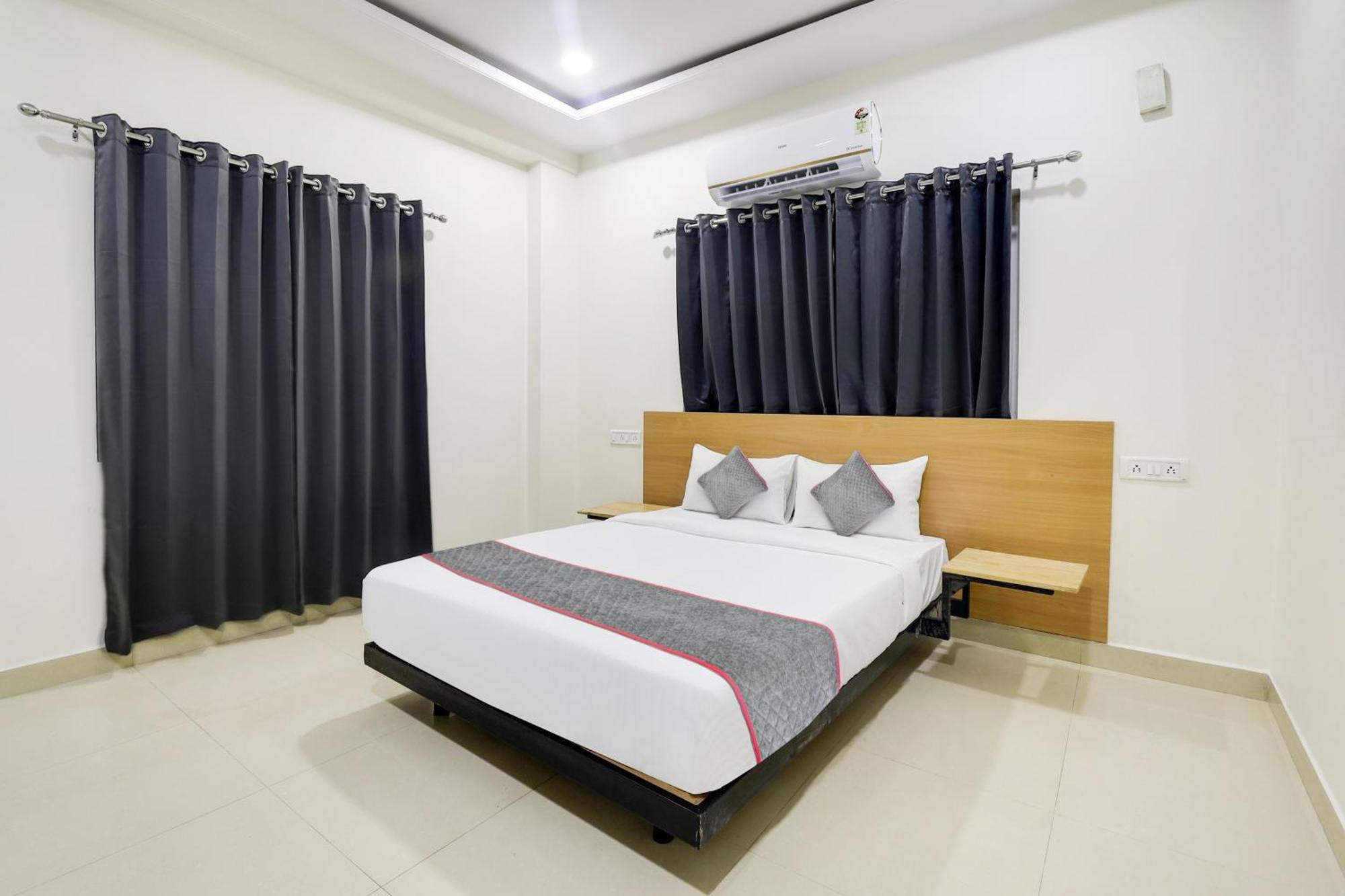 Super Townhouse De Alphabet Hotel Kukatpally Nexus Mall 하이데라바드 외부 사진